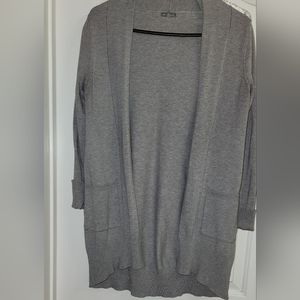 Charlotte Russe solid gray duster cardigan sweater with pockets
